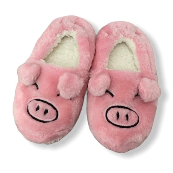Other - 🎉HP🎉 Super Cute Piggy Slipper